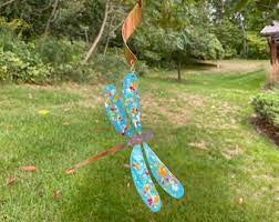 Enameled hanging garden spinner