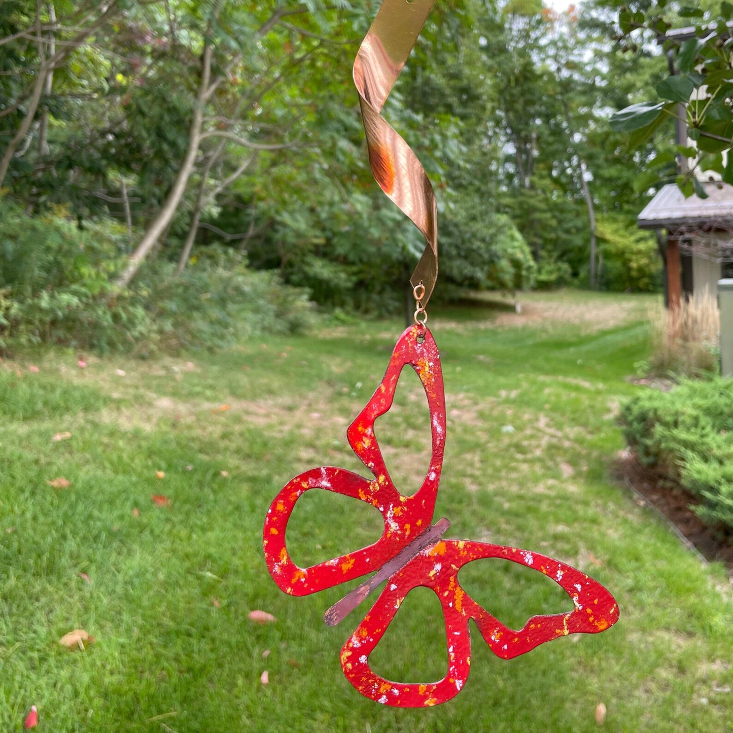 Enameled hanging garden spinner