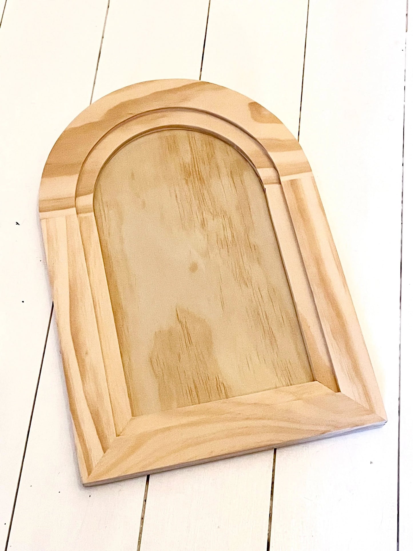 Arched wood gallery panel