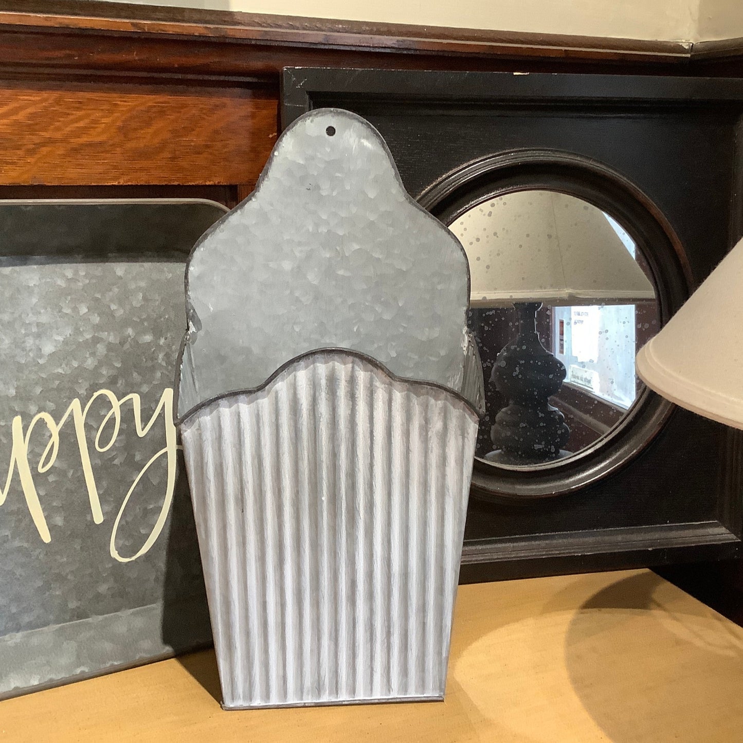 Rectangular ribbed tin pocket - small