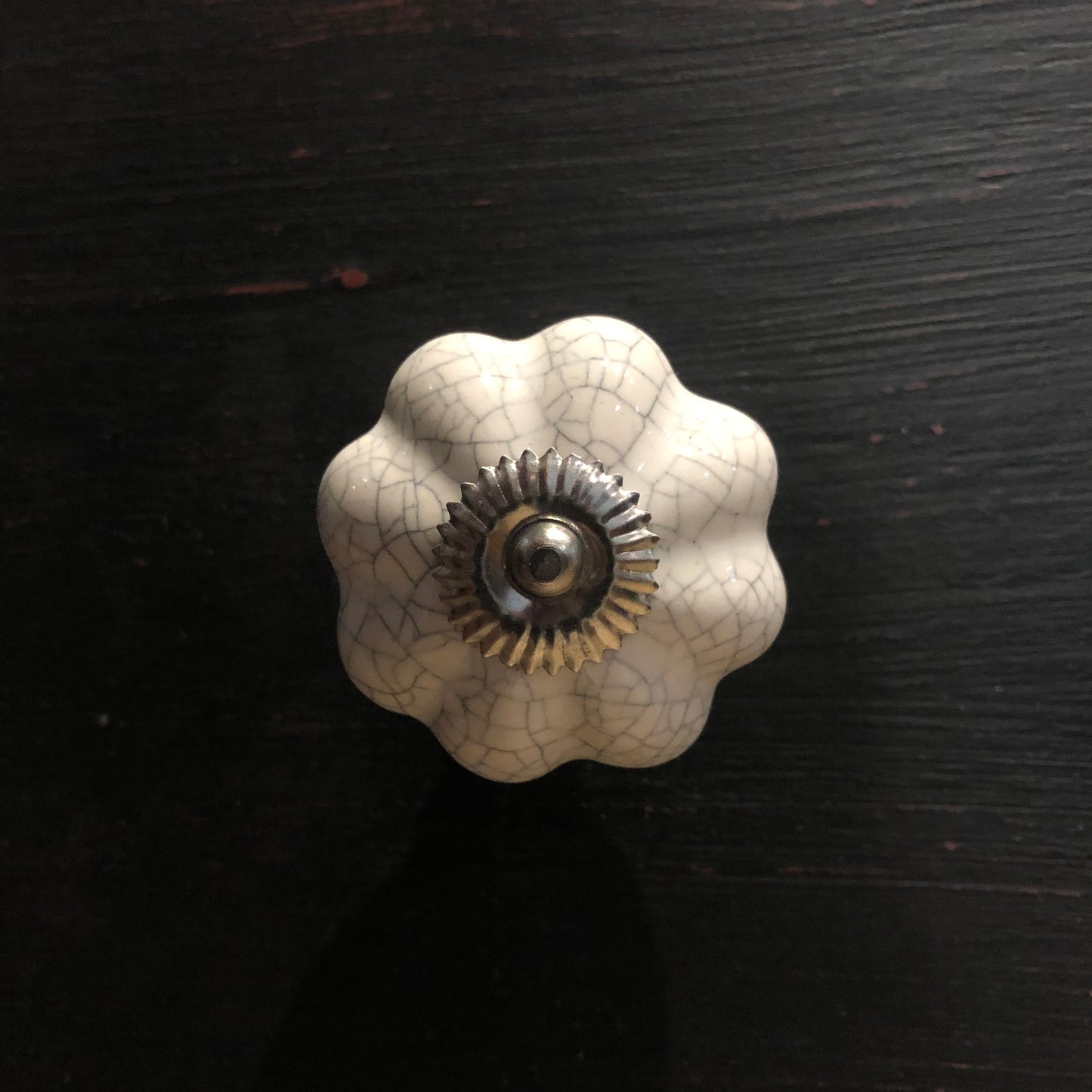 ceramic crackle pumpkin knob - white