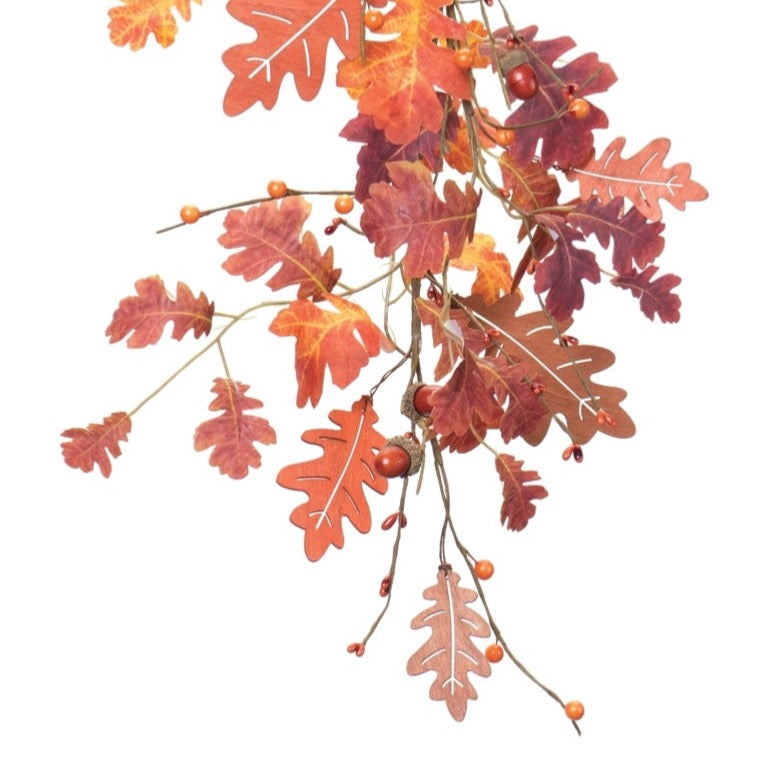 Oak Leaf garland with berries