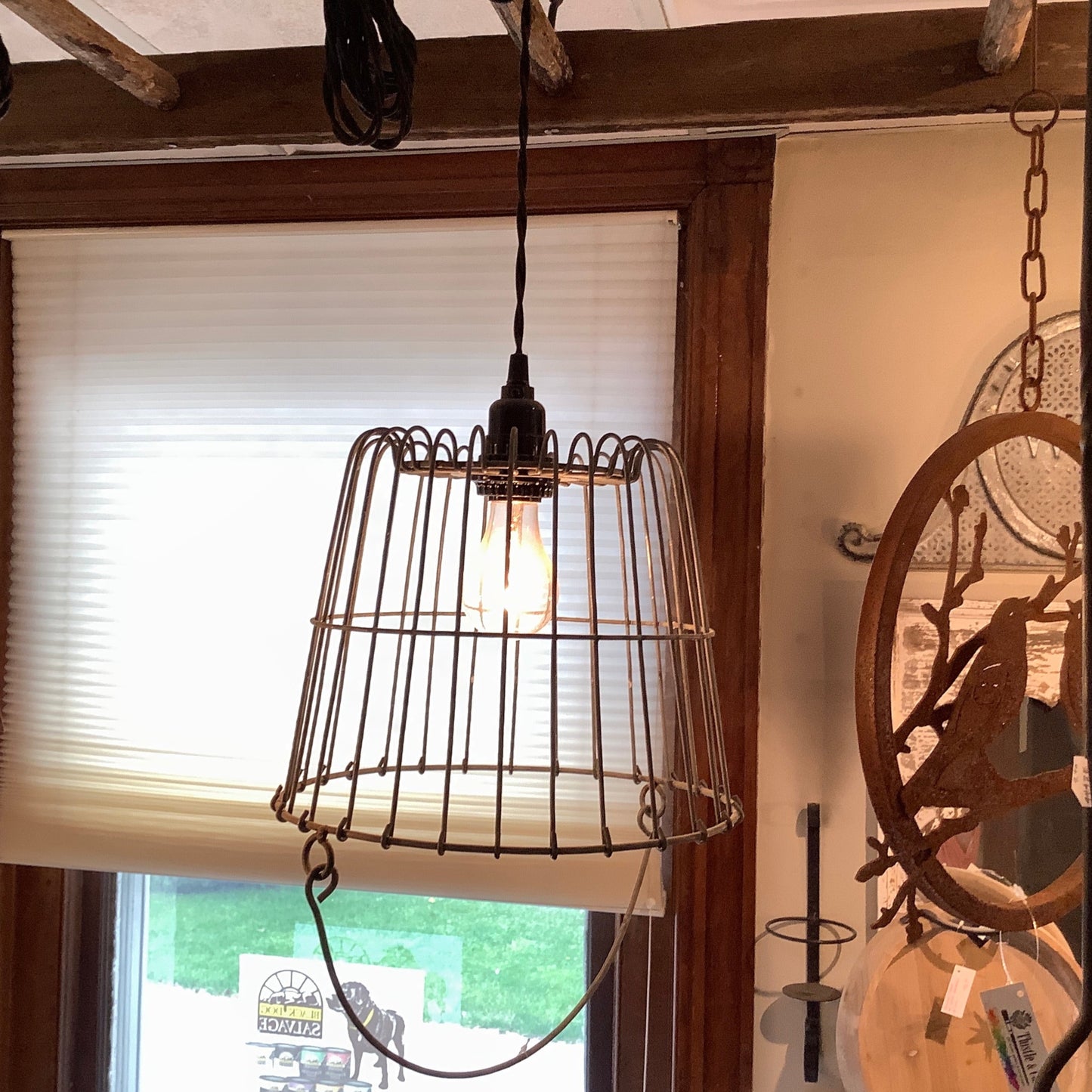 Wire basket lamp