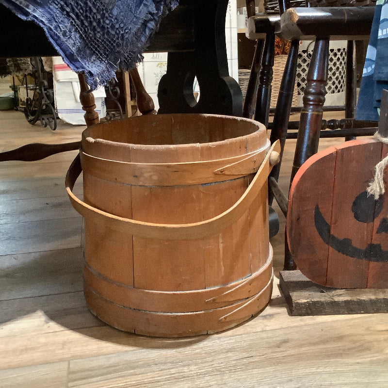 Small wooden firkin pail