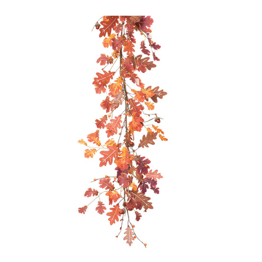 Oak Leaf garland with berries