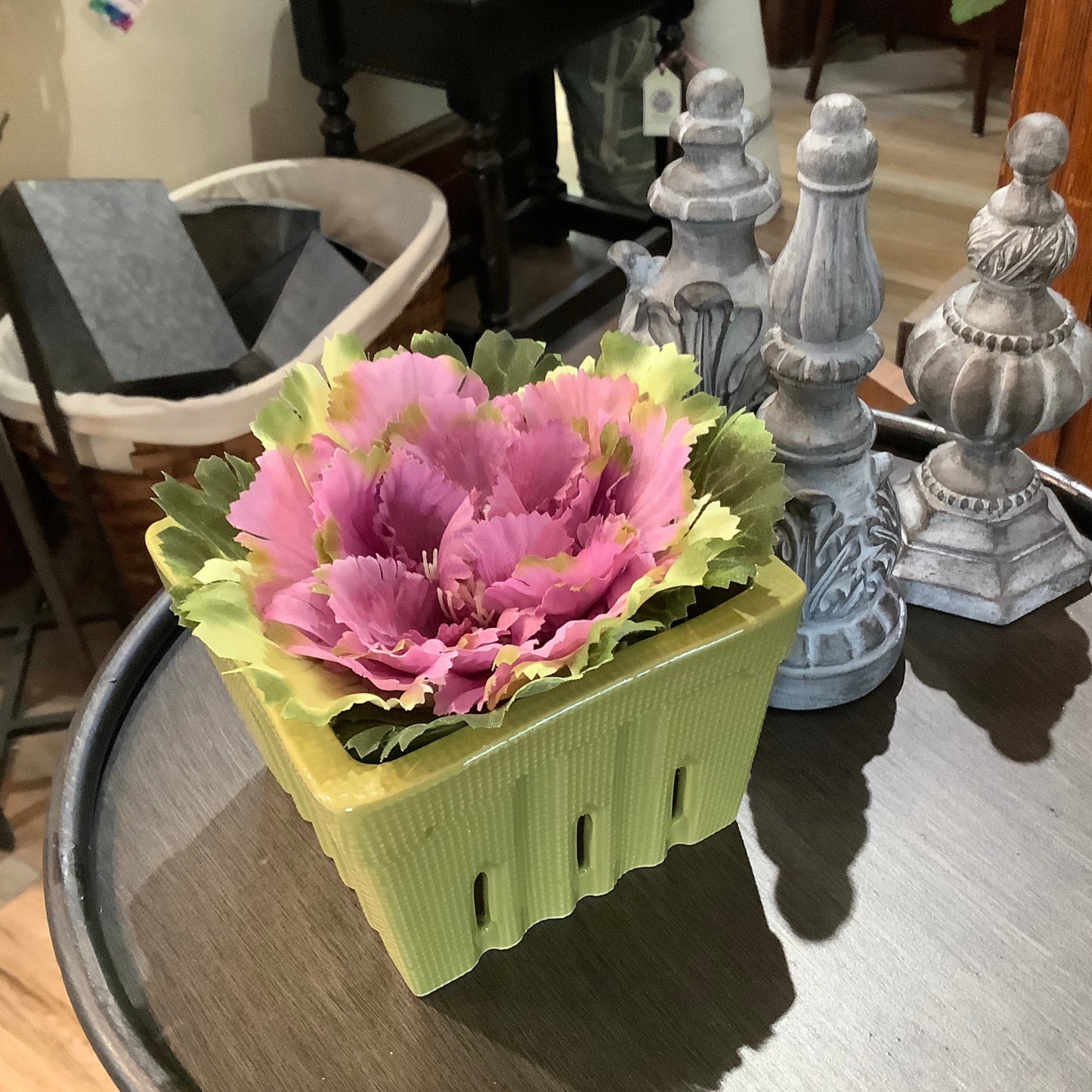 Ceramic berry bowl
