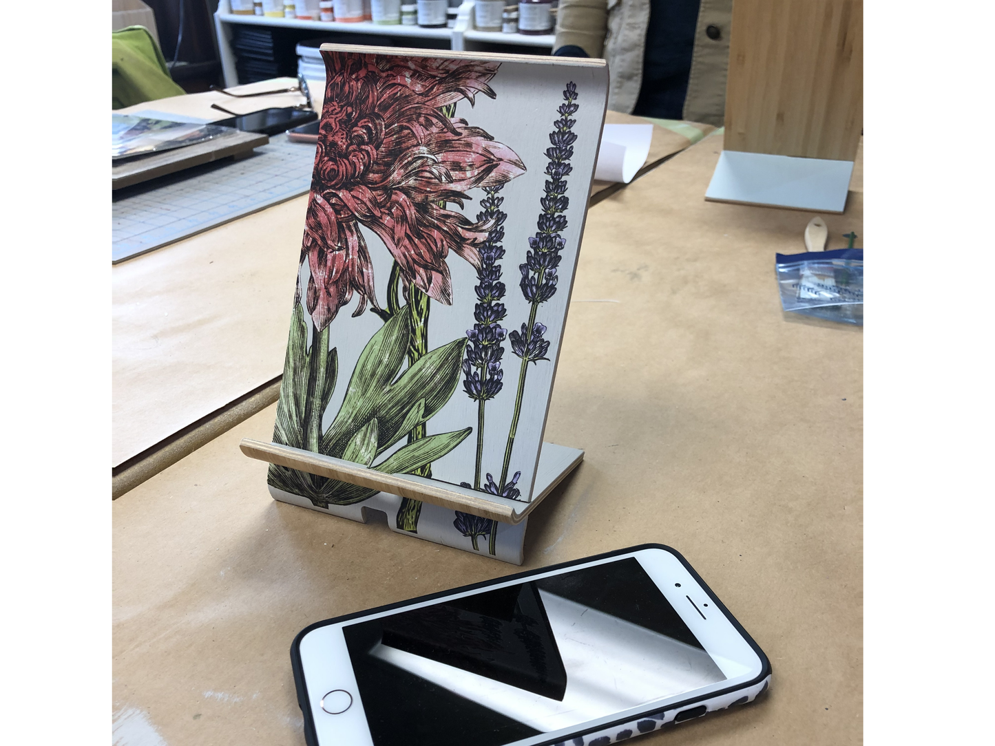 Phone/tablet holder - Workshop